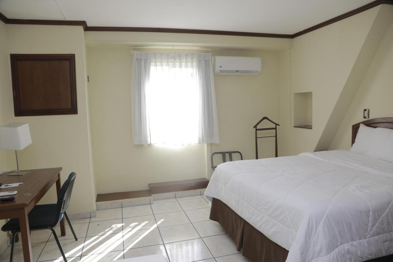 Hotel Gardenia Inn San Salvador Exteriör bild