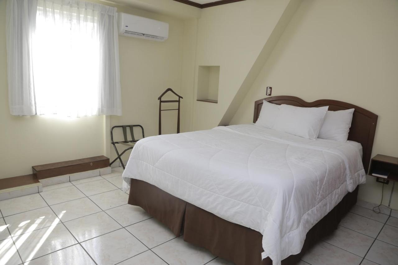 Hotel Gardenia Inn San Salvador Exteriör bild